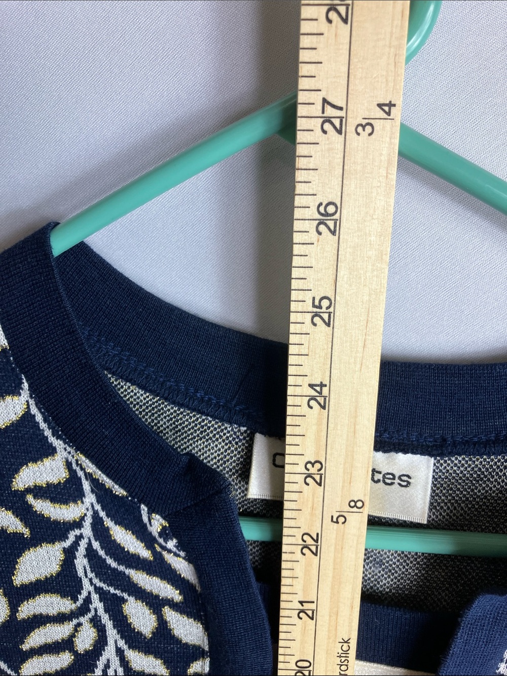 Navy & Cream Leaf-Pattern Crewneck Cardigan - Picture 4 of 5